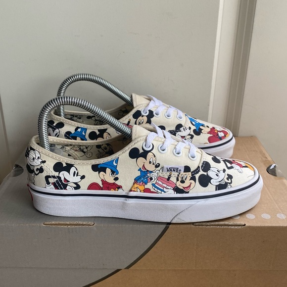 Vans Limited Edition x Disney Mickey Mouse 90th Birthday - M 5- W 6.5 - Picture 8 of 16